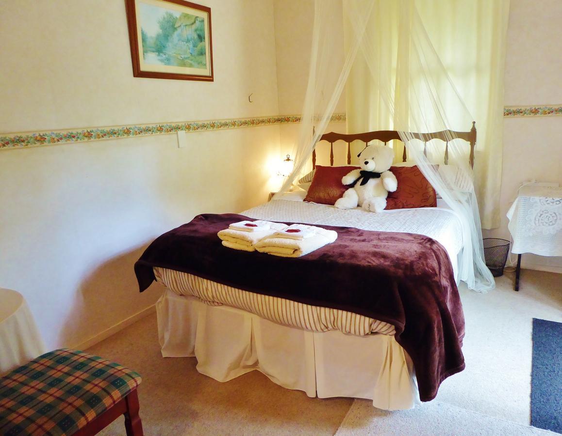 Mount Tutu Eco-Sanctuary Bed & Breakfast Ohauiti Room photo